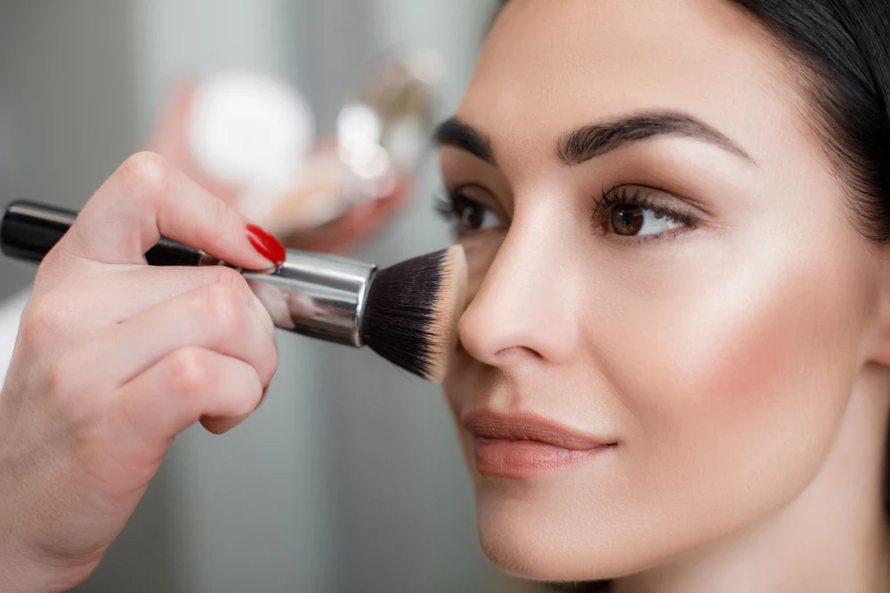 How to set full-face makeup step by step.