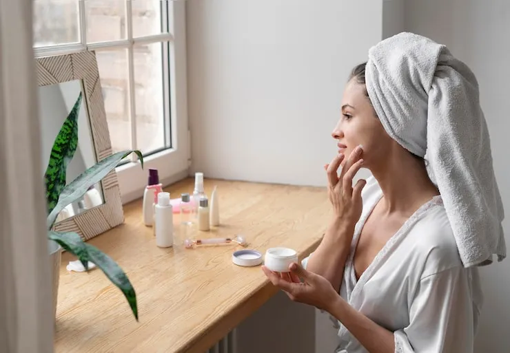 Morning vs Night Skincare Routine: What’s the Difference?