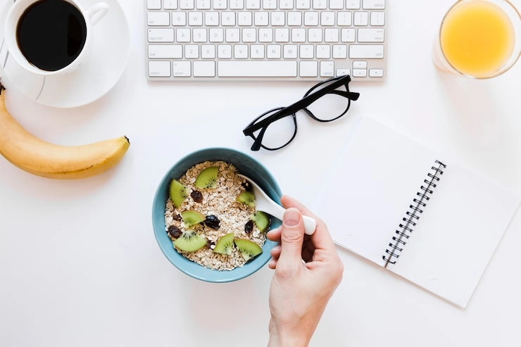 How To Keep Snacks At Your Desk