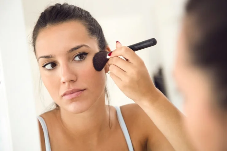 Why Dewy Makeup Fails on Dry Skin